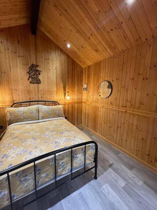 Taigh Beag Apartment Inverlochy Bagian luar foto