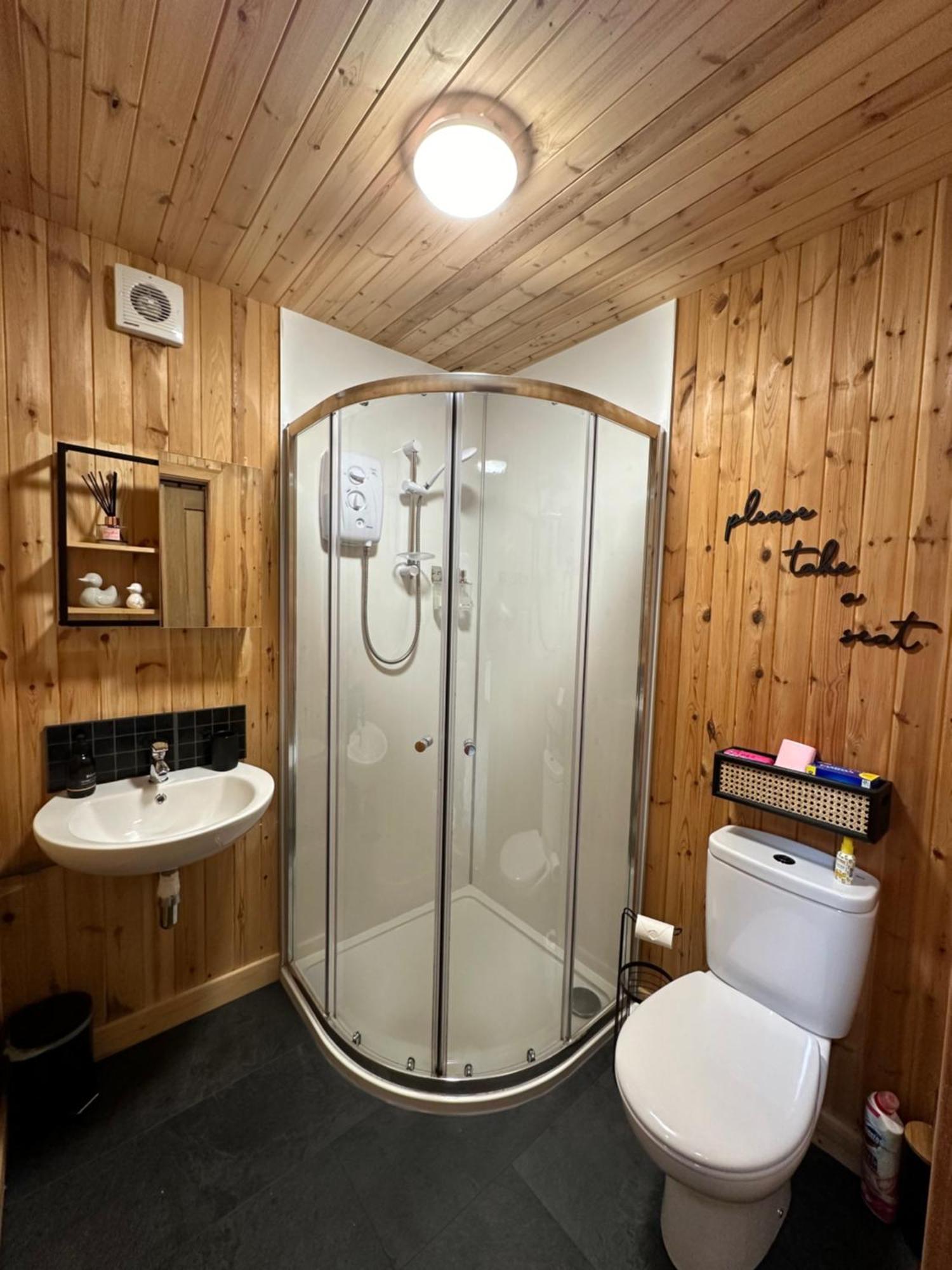 Taigh Beag Apartment Inverlochy Bagian luar foto