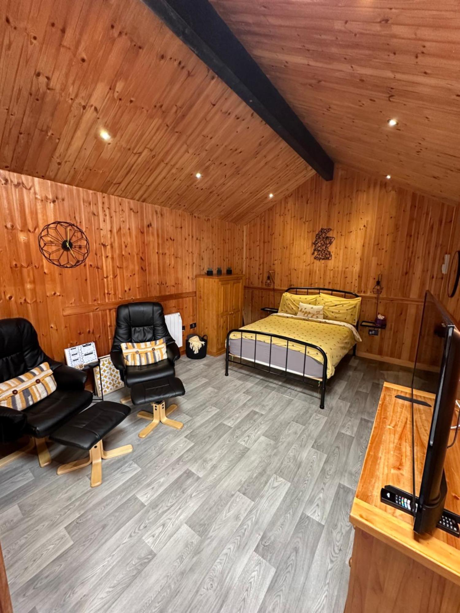 Taigh Beag Apartment Inverlochy Bagian luar foto